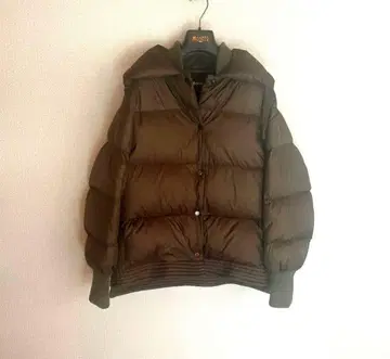 무레르 다운 카키