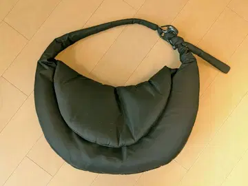 [ HERIOT EMIL ] Maxi 크로스 바디백 black