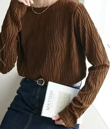 브라운 리브 텍스처 긴팔 상의