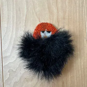 마리안느 배틀 퍼 브로치