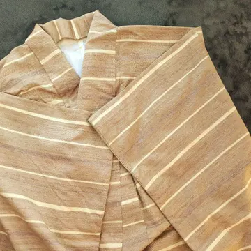 가을 컬러  넓은 카라 새상품급