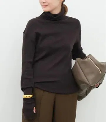 두지엠 클라세 rib 터틀 니트