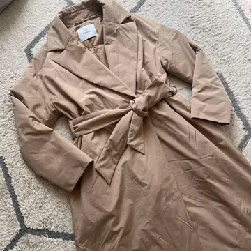 MOGA 모가 엘레강트 베이지 다운 롱 코트