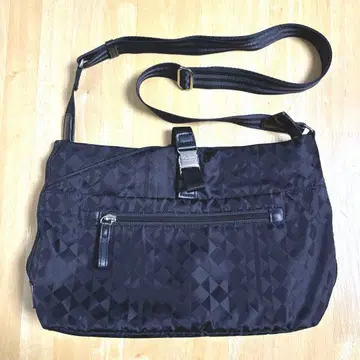 카나나 프로젝트 카나나 모노그램 숄더백