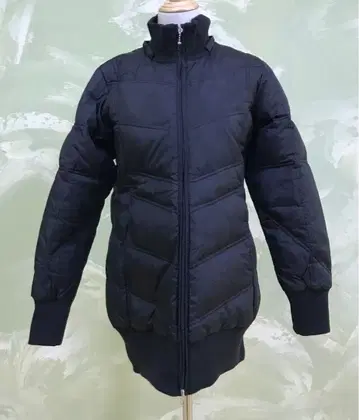 F3458 Reebok CLASSIC 다운 자켓 사이즈M 블랙