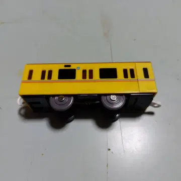 프라레일 도쿄 메트로 긴자선 1000계 중간차 (개조차)