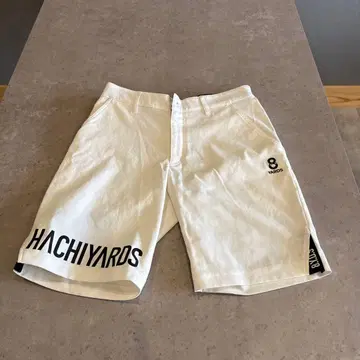 HACHIYARDS 화이트 숏팬츠 8 YARDS