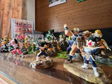 드래곤볼 피규어 컬렉션