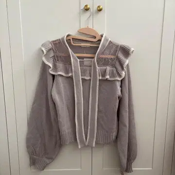 에블린 레이스 프릴 니트 보라색 핑크 퍼플