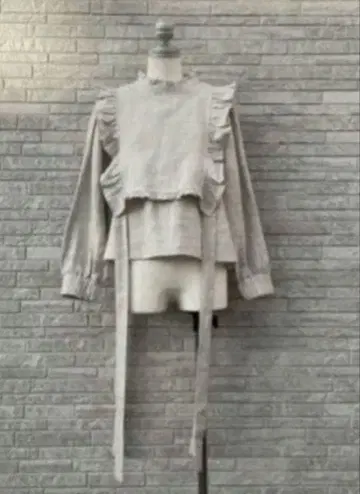 사만사 모스모스 타치카와 한정판 프릴 베스트 린넨 색 계열