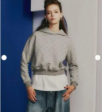 더블 스탠다드 큐빅 미니 후드티