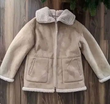 맥피 무스탕풍 베이지 자켓