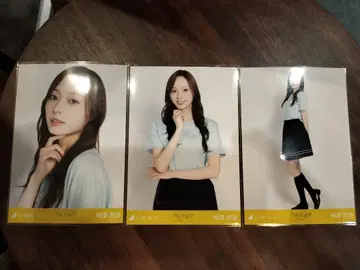 우메자와 미나미 [ 쿠보 시오리 졸업 콘서트T셔츠 ] 브로마이드 컴프