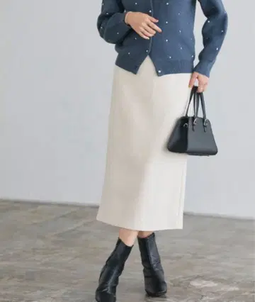 컷 스웨이드 타이트 스커트 노멀