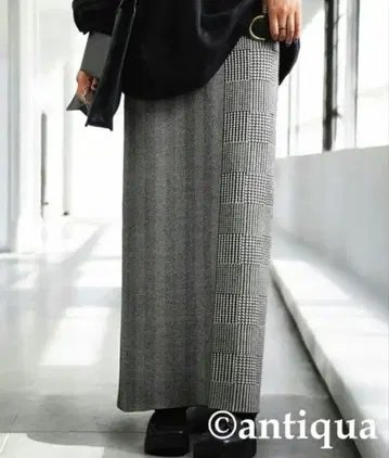 새상품급! antiqua 하운드투스 체크 패턴 니트 체크 스커트