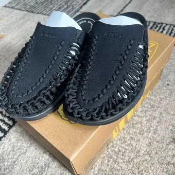 KEEN UNEEK SLIDE 블랙 US 6 23cm