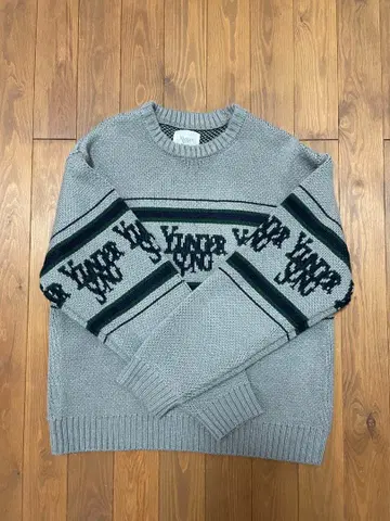 younger song 그레이 스웨터 M