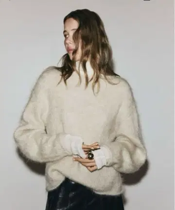 H&M 모헤어 블렌드 스웨터 Premium Selection