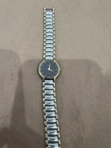 RADO FLORENCE 블랙 다이얼 시계