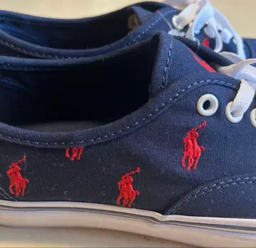 미사용 새상품 랄프 로렌 캠퍼스 자수 스니커즈 24.5cm