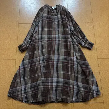 새상품급 내추럴바이 클립 린넨 체크 플레어 원피스