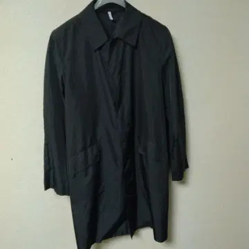 유나이티드 애로우즈 블랙 나일론 코트