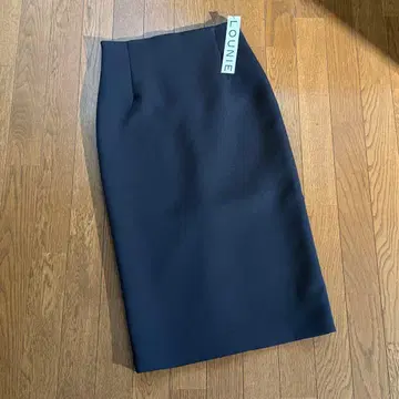 LOUNIE 블랙 타이트 스커트 뒷지퍼