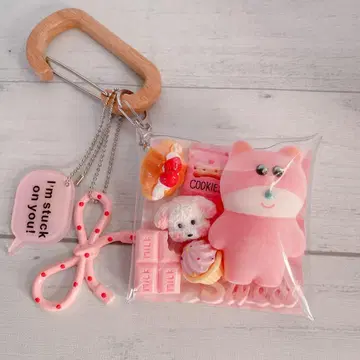 가챠 채운 파우치 므뉴