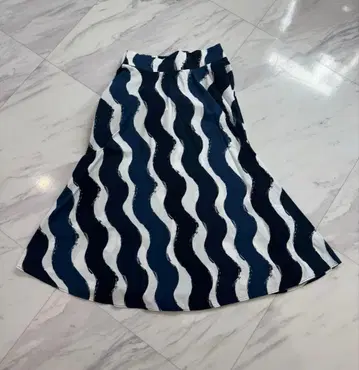 VANESSA 스커트 프리 사이즈 반쪽 밴딩