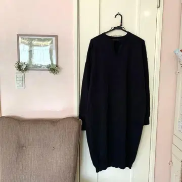 새상품*블랙의 루즈핏 니트 원피스