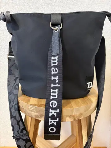 마리메꼬 숄더백 캐리올 솔리드