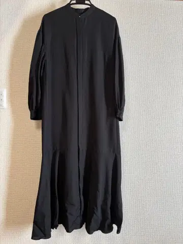 블랙 롱 원피스 스탠드 카라