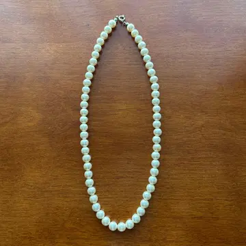 화이트 펄 목걸이