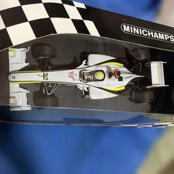 P.M.A F1 1/18 J. 버튼 BRAWN GP 001 2009