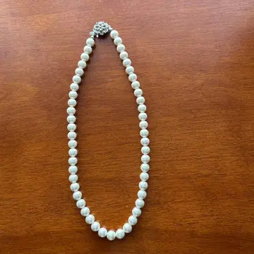 화이트 펄 목걸이