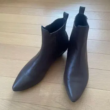 브라운 가죽 스틸레토 부츠