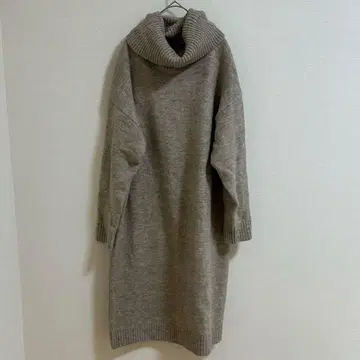 어반리서치 로쏘 터틀 니트 원피스