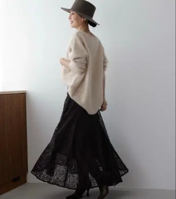 anuans 아뉴앙스 코드 레이스 파이핑 플레어 스커트