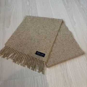 Johnstons 베이지 머플러 스톨