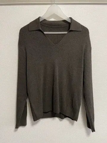 유니클로 워셔블 니트 리브 폴로 스웨터