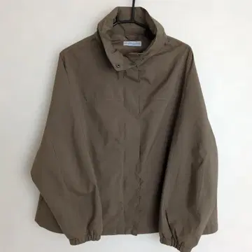 브라운 후드 부착 자켓