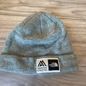 THE NORTH FACE 그레이 니트 모자 중고입니다