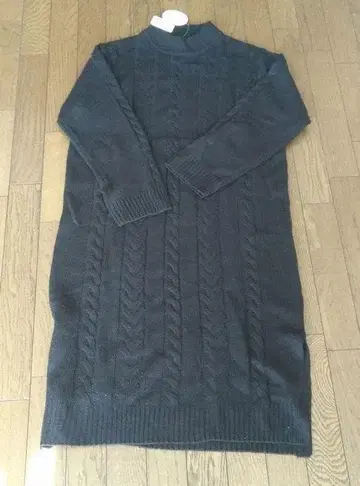 [ 새상품 택 포함 ] 케이블 짜임 니트 원피스 L