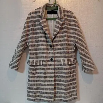 최종값 ZARA BASIC 숏코트 L 사이즈