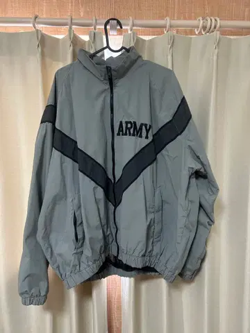 그레이 ARMY 로고 나일론 자켓