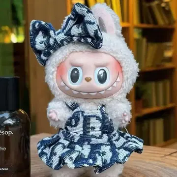 러브브 옷 갈아입기 의류