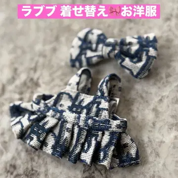 러브브 옷 갈아입기 의류