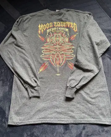 MOON Equipped 긴팔 티셔츠 그레이