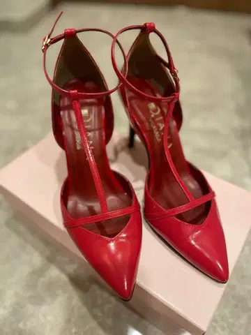DIANA 다이애나 레드 스트랩 하이힐 천연 가죽 ( 22.5cm )