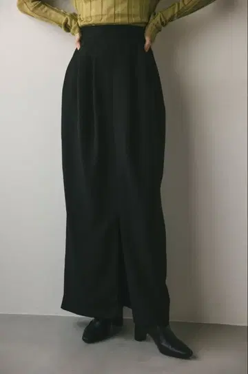 새상품급 택 포함 STYLEMIXER 프론트 지퍼 슬릿 스커트